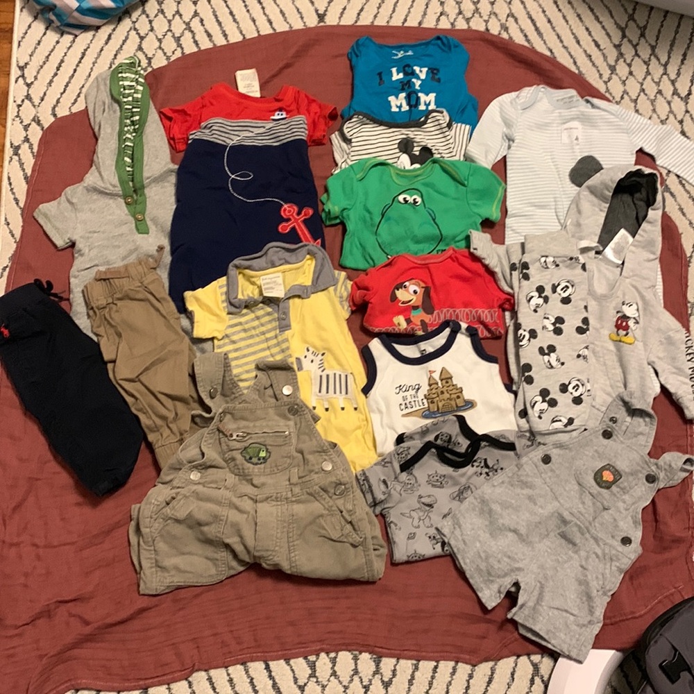 Huge bundle of boy 6-9 month clothes (lots of Disney)